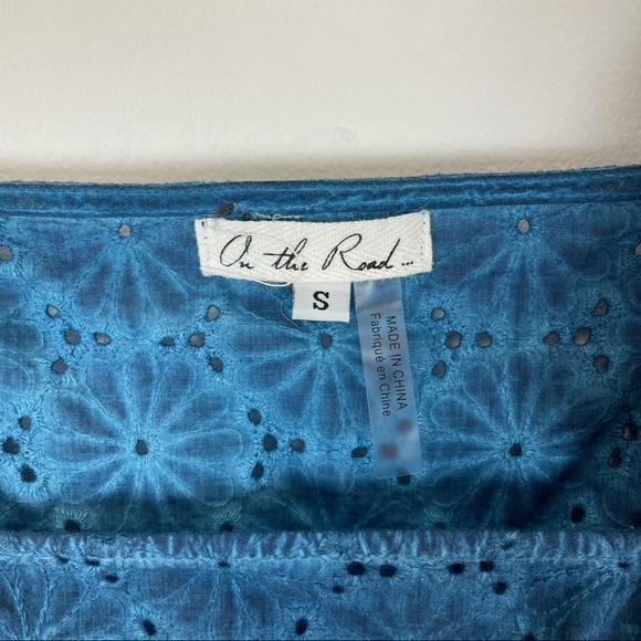 On The Road Blue Acid Wash Eyelet Ruffle Boho Hippie Top - Picture 3 of 8